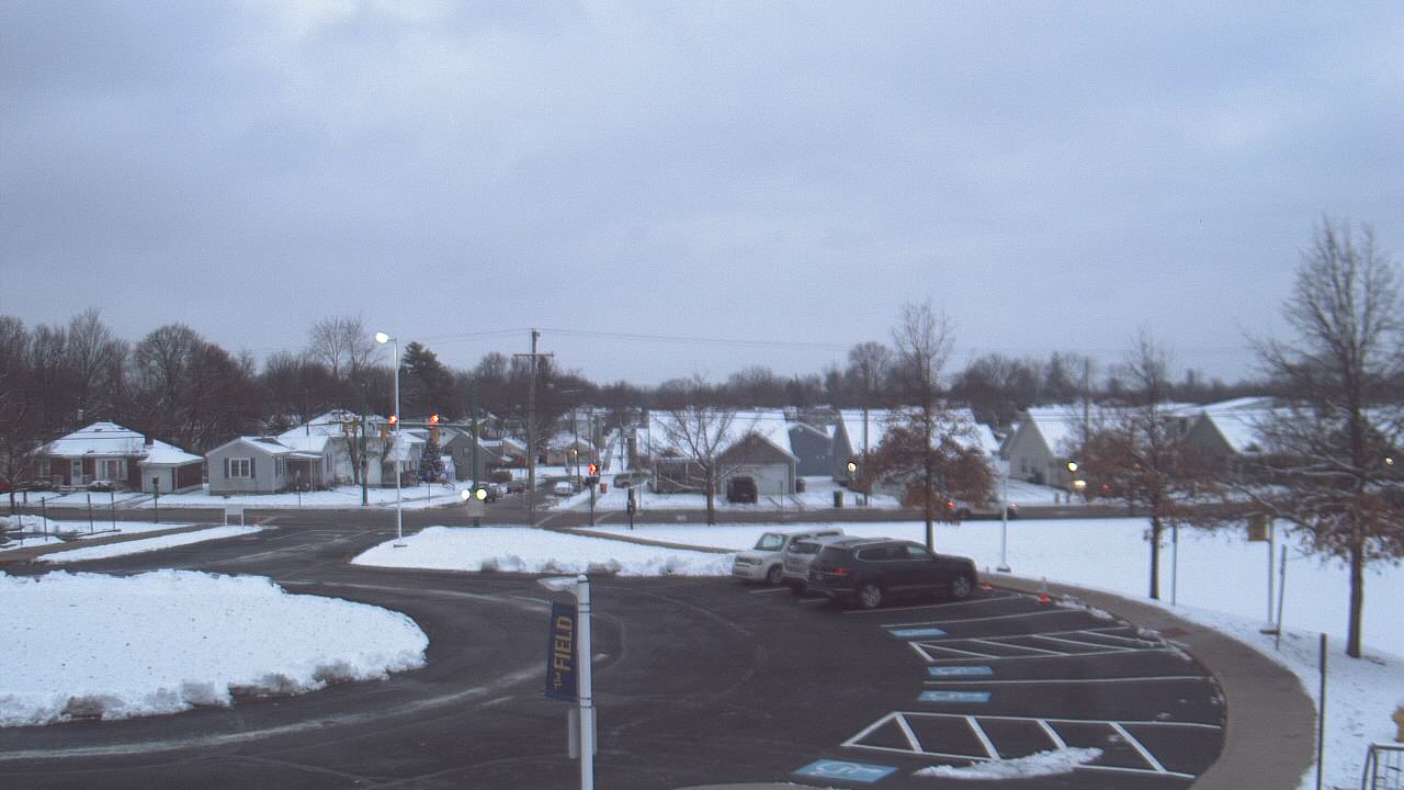 Thumbnail for current weather camera view from Lagonda ES in Springfield, Ohio