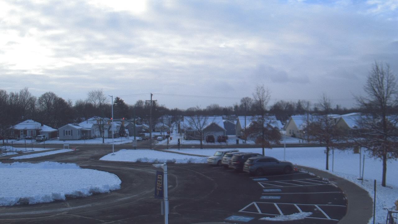 Thumbnail for current weather camera view from Lagonda ES in Springfield, Ohio