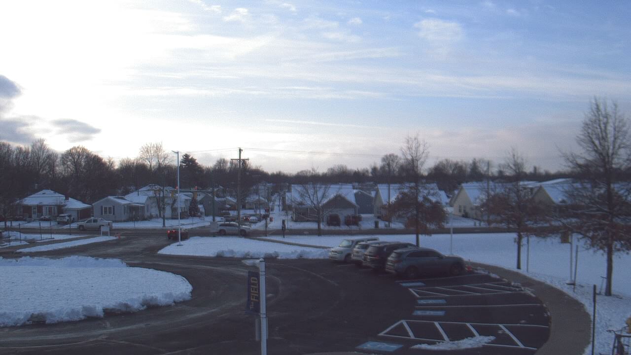 Thumbnail for current weather camera view from Lagonda ES in Springfield, Ohio