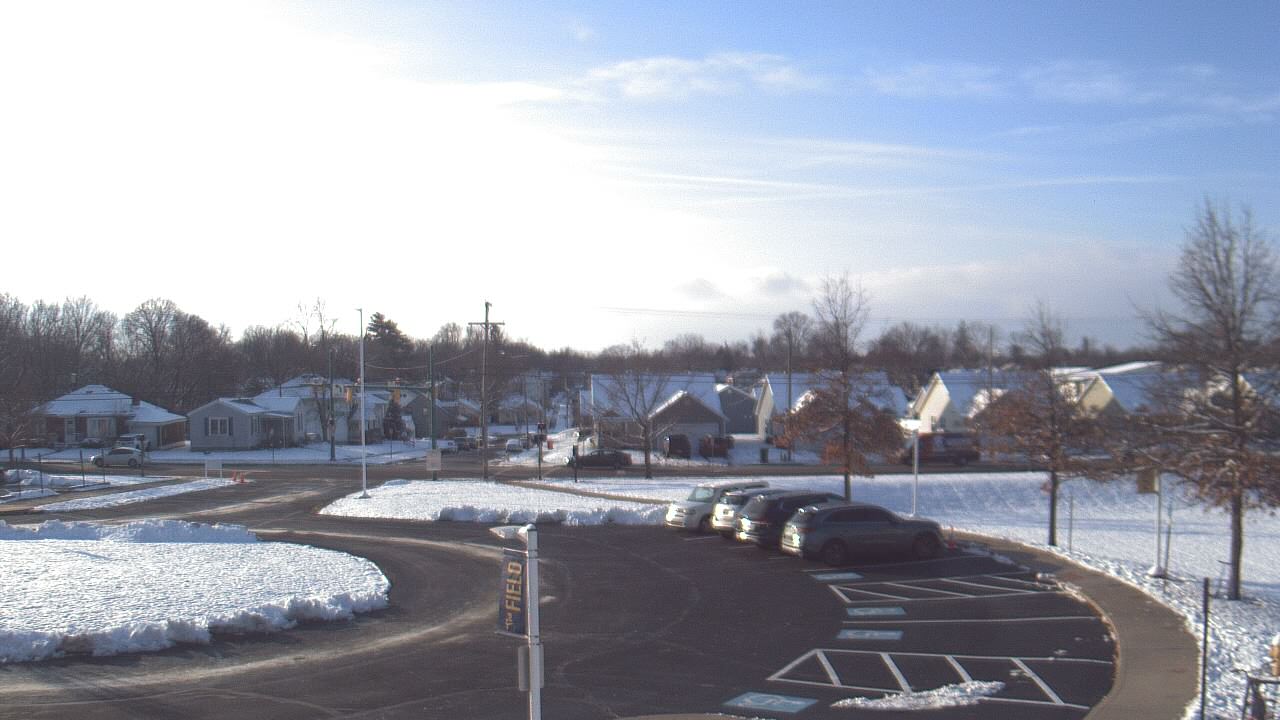 Thumbnail for current weather camera view from Lagonda ES in Springfield, Ohio