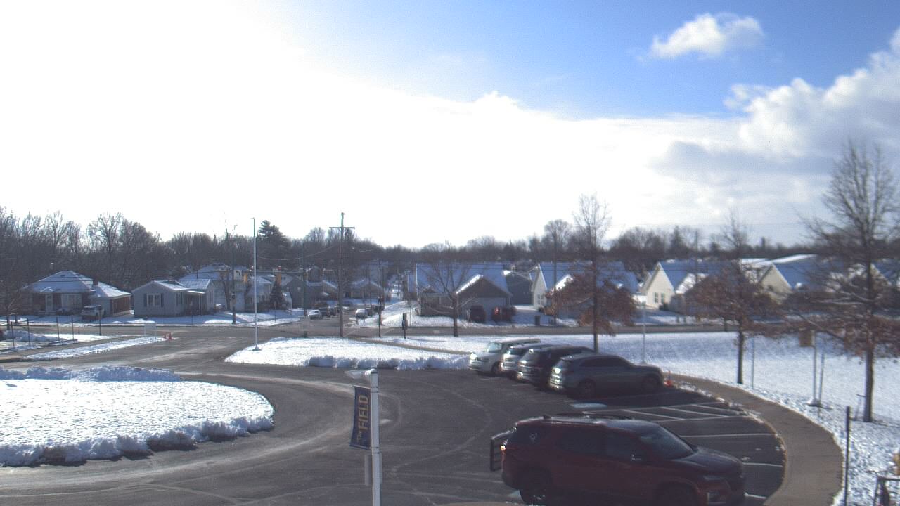 Thumbnail for current weather camera view from Lagonda ES in Springfield, Ohio