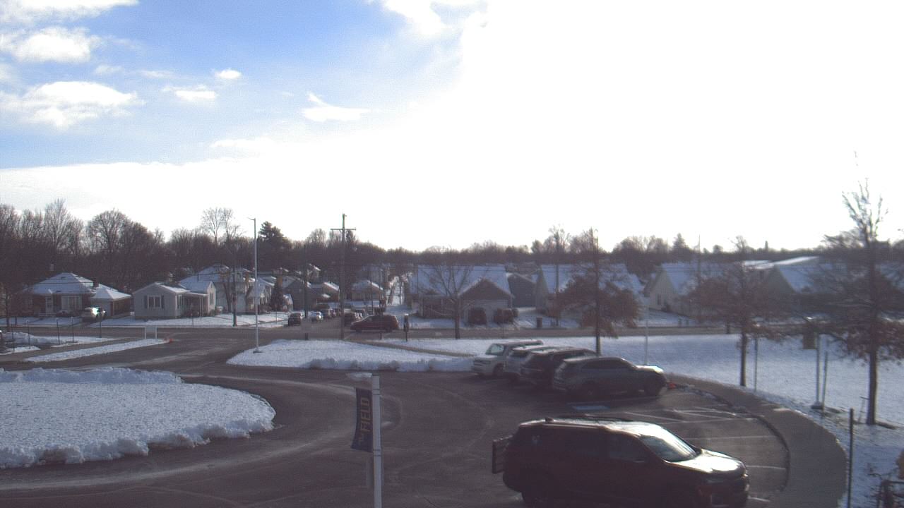 Thumbnail for current weather camera view from Lagonda ES in Springfield, Ohio