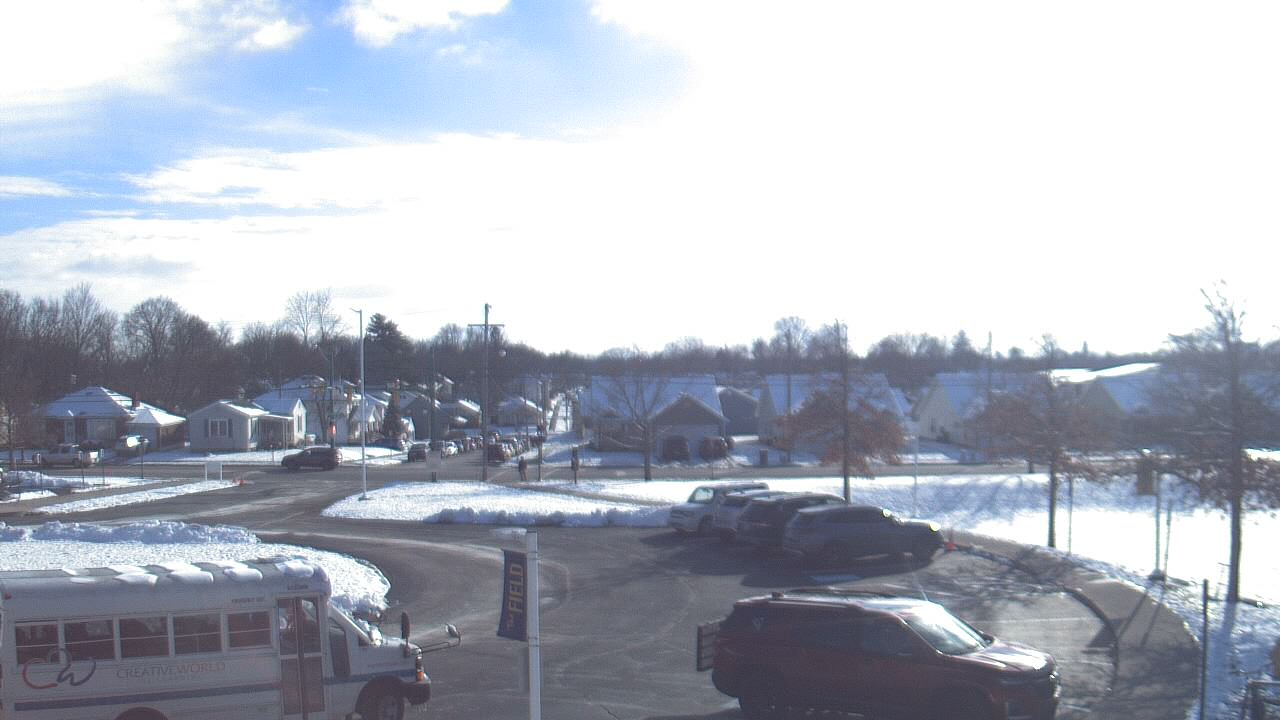 Thumbnail for current weather camera view from Lagonda ES in Springfield, Ohio