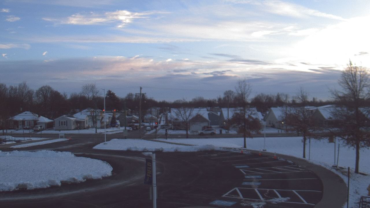 Thumbnail for current weather camera view from Lagonda ES in Springfield, Ohio