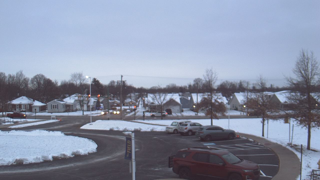 Thumbnail for current weather camera view from Lagonda ES in Springfield, Ohio