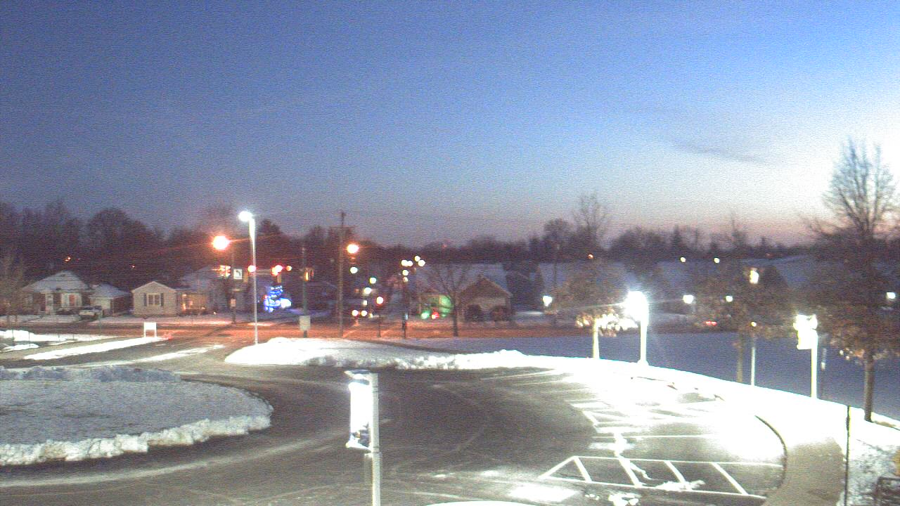 Thumbnail for current weather camera view from Lagonda ES in Springfield, Ohio