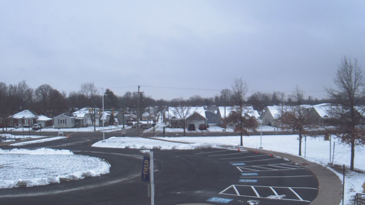 Thumbnail for current weather camera view from Lagonda ES in Springfield, Ohio