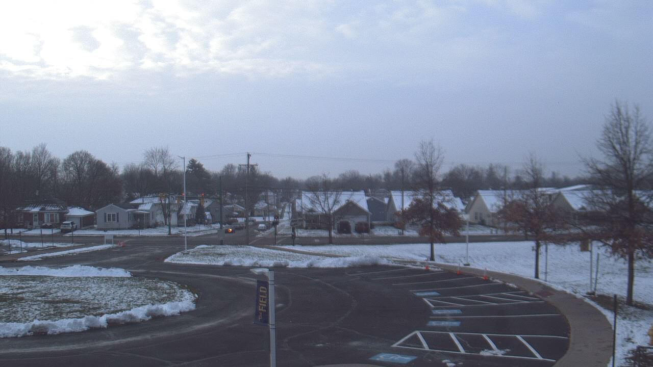 Thumbnail for current weather camera view from Lagonda ES in Springfield, Ohio