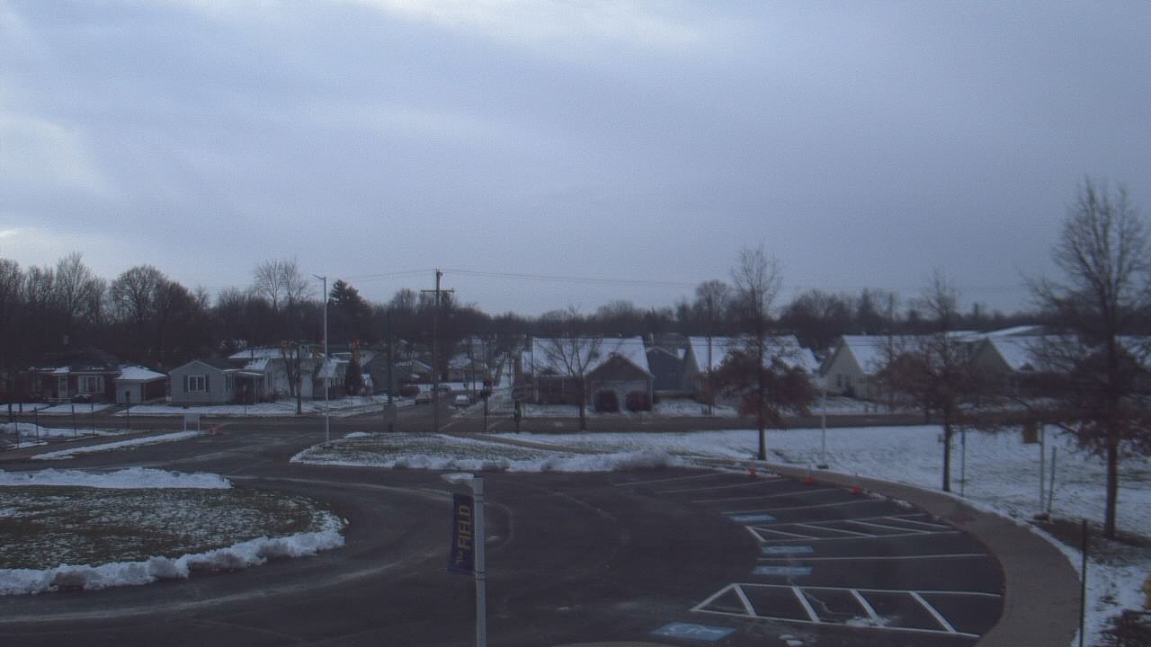 Thumbnail for current weather camera view from Lagonda ES in Springfield, Ohio