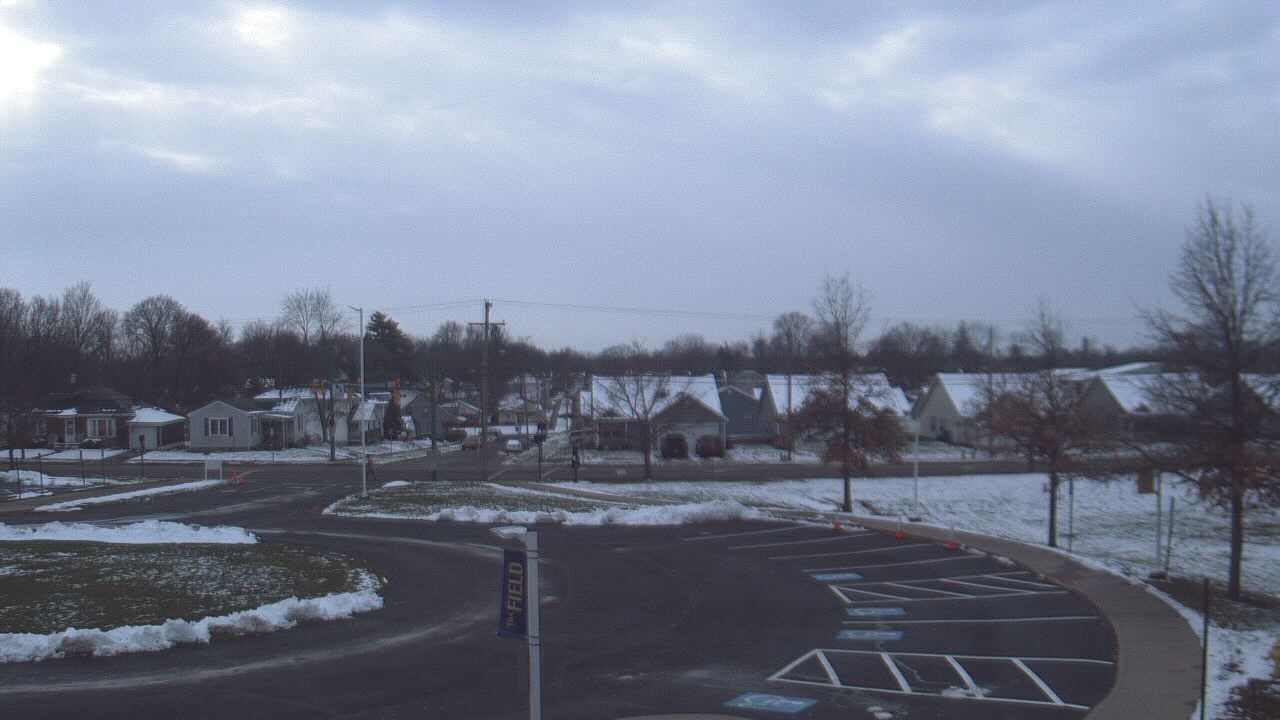 Thumbnail for current weather camera view from Lagonda ES in Springfield, Ohio