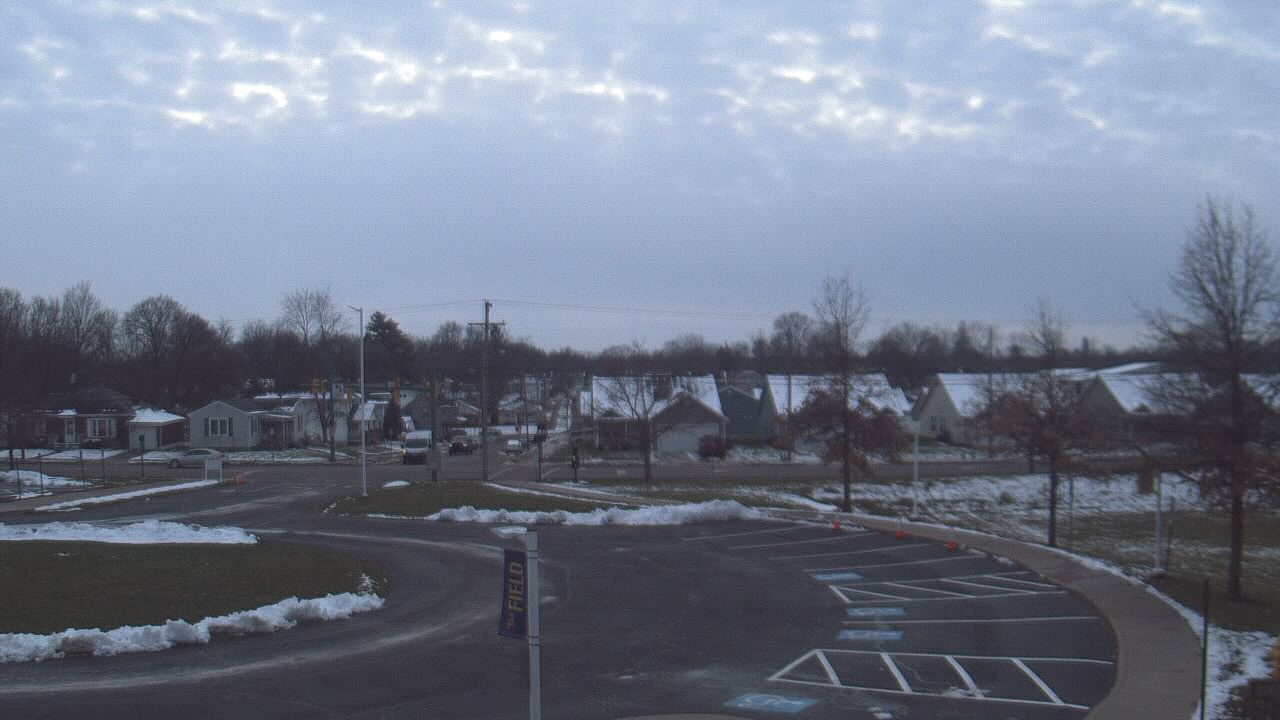 Thumbnail for current weather camera view from Lagonda ES in Springfield, Ohio