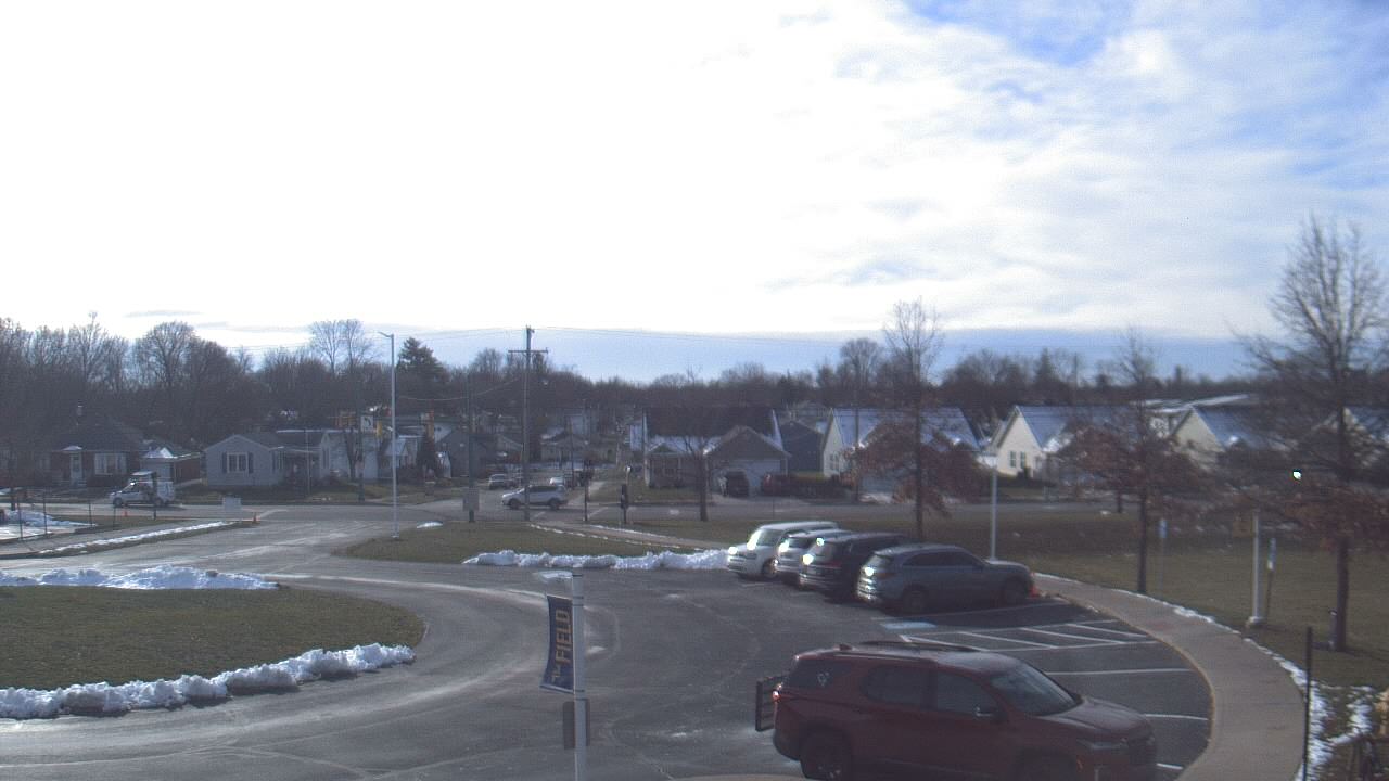 Thumbnail for current weather camera view from Lagonda ES in Springfield, Ohio