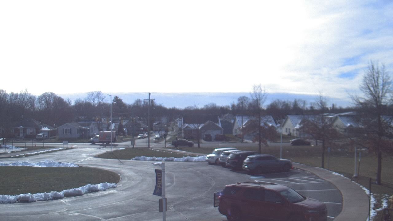 Thumbnail for current weather camera view from Lagonda ES in Springfield, Ohio