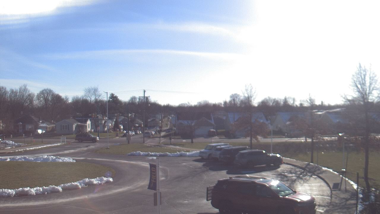 Thumbnail for current weather camera view from Lagonda ES in Springfield, Ohio