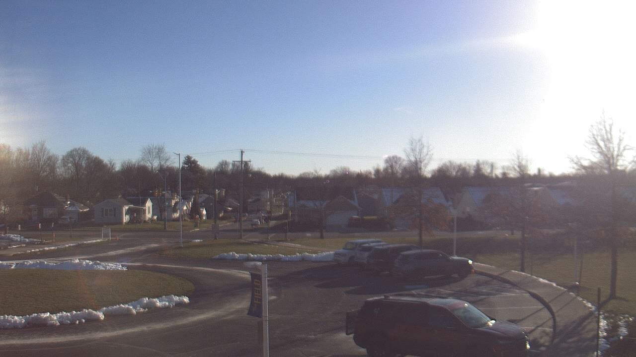 Thumbnail for current weather camera view from Lagonda ES in Springfield, Ohio