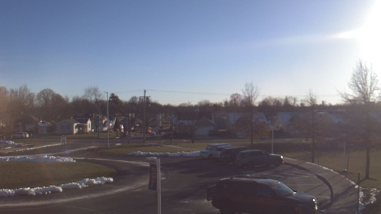 Thumbnail for current weather camera view from Lagonda ES in Springfield, Ohio