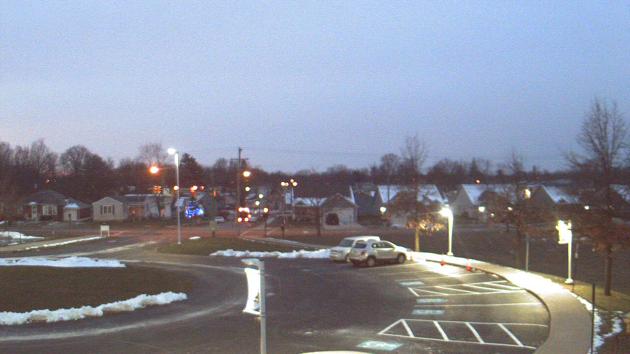 Thumbnail for current weather camera view from Lagonda ES in Springfield, Ohio
