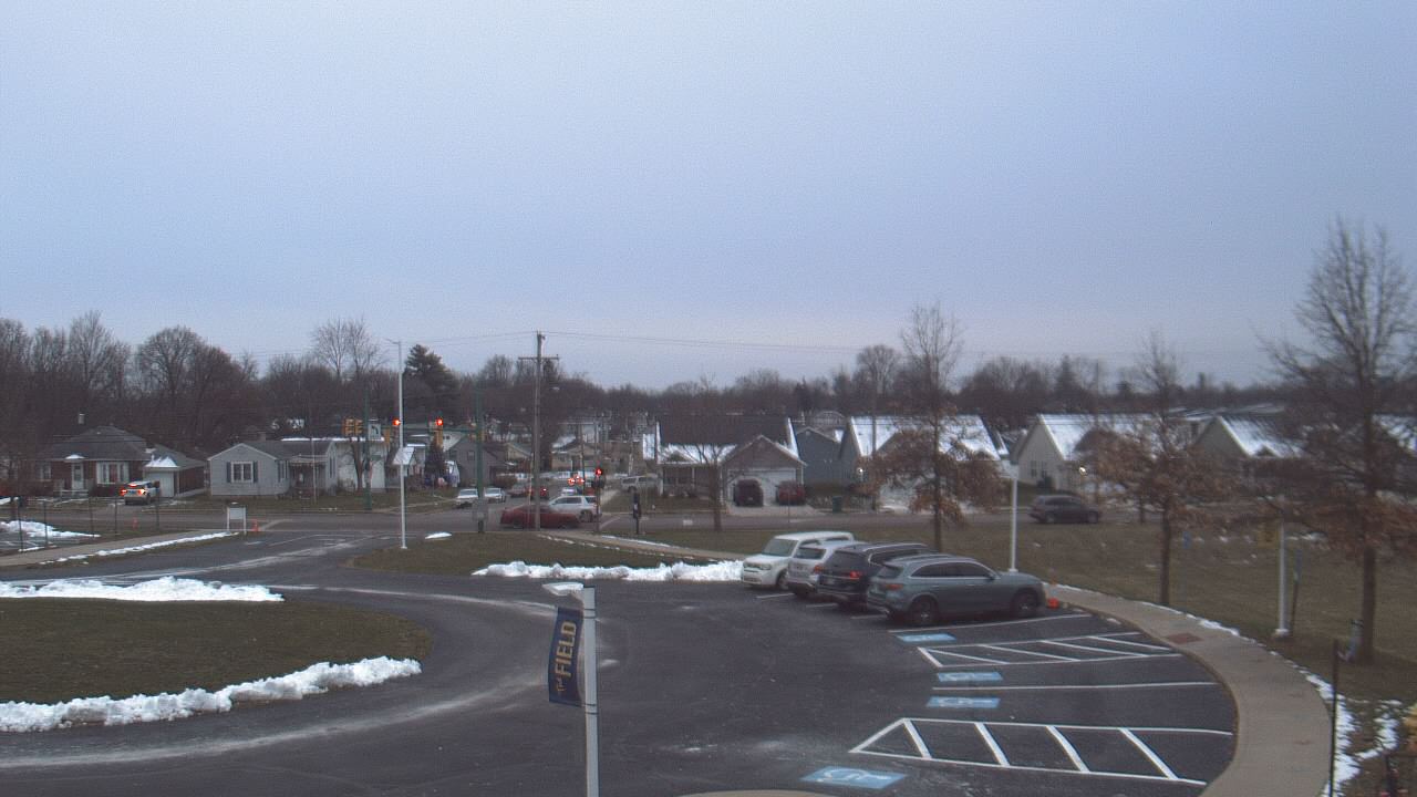 Thumbnail for current weather camera view from Lagonda ES in Springfield, Ohio