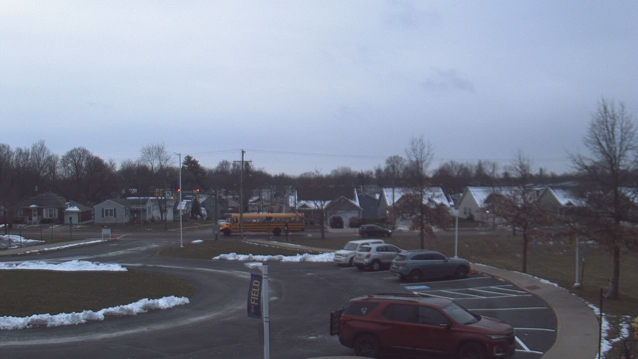 Thumbnail for current weather camera view from Lagonda ES in Springfield, Ohio