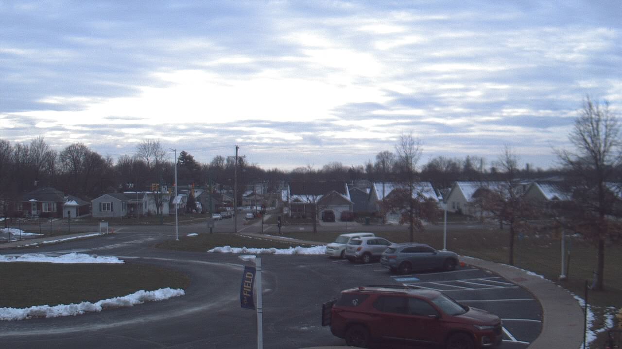 Thumbnail for current weather camera view from Lagonda ES in Springfield, Ohio