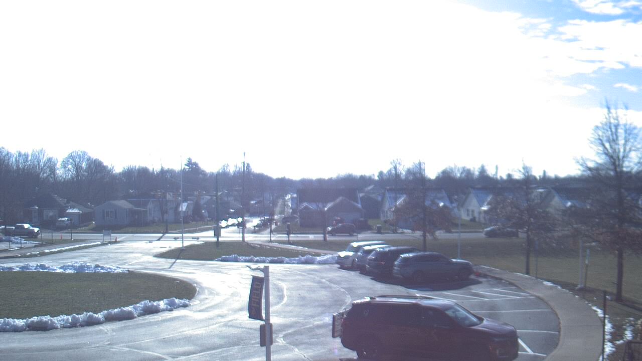 Thumbnail for current weather camera view from Lagonda ES in Springfield, Ohio
