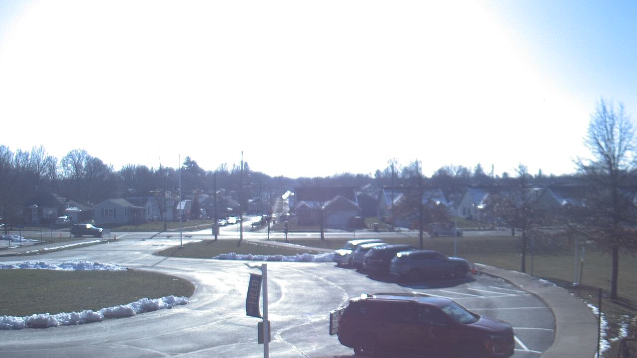Thumbnail for current weather camera view from Lagonda ES in Springfield, Ohio