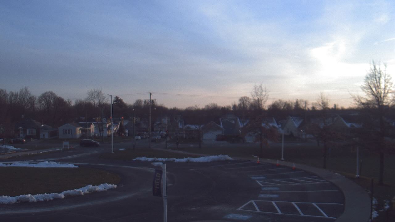 Thumbnail for current weather camera view from Lagonda ES in Springfield, Ohio
