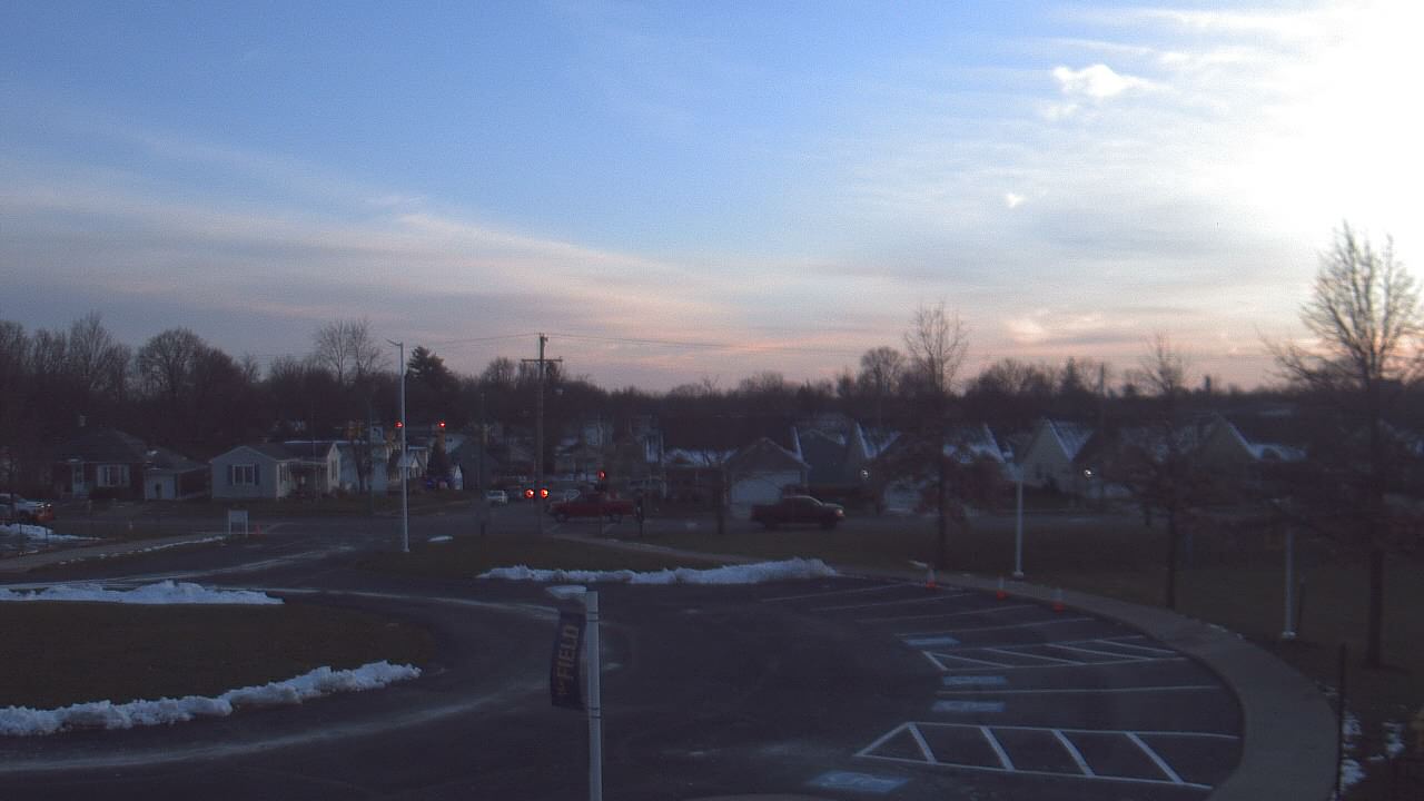 Thumbnail for current weather camera view from Lagonda ES in Springfield, Ohio