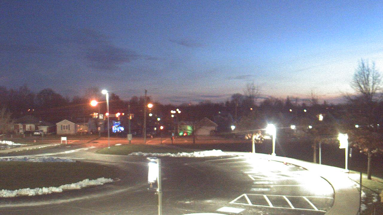 Thumbnail for current weather camera view from Lagonda ES in Springfield, Ohio