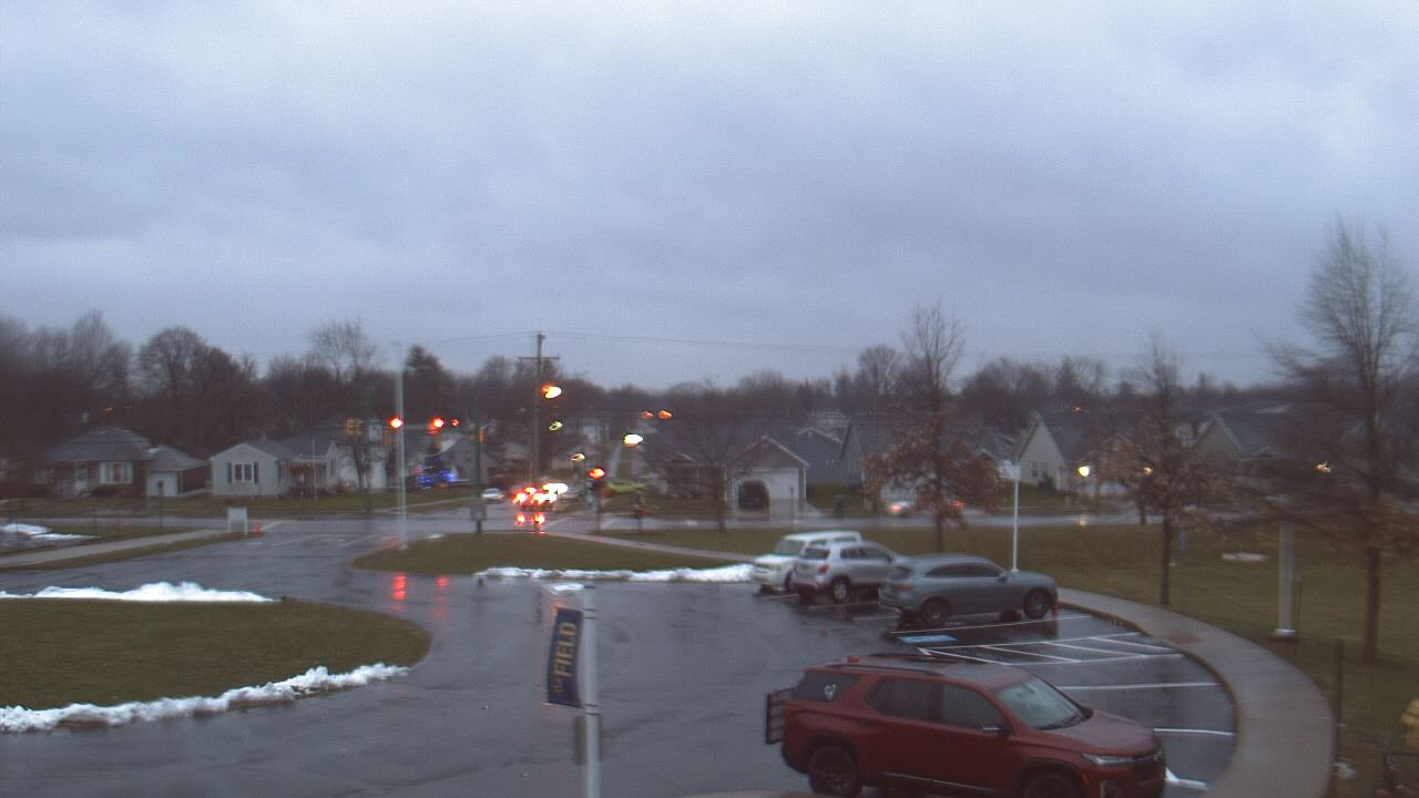 Thumbnail for current weather camera view from Lagonda ES in Springfield, Ohio