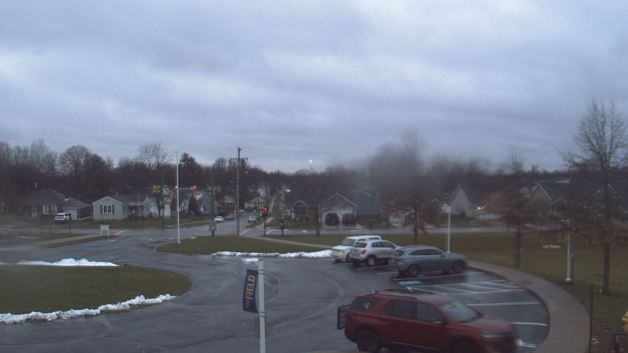 Thumbnail for current weather camera view from Lagonda ES in Springfield, Ohio