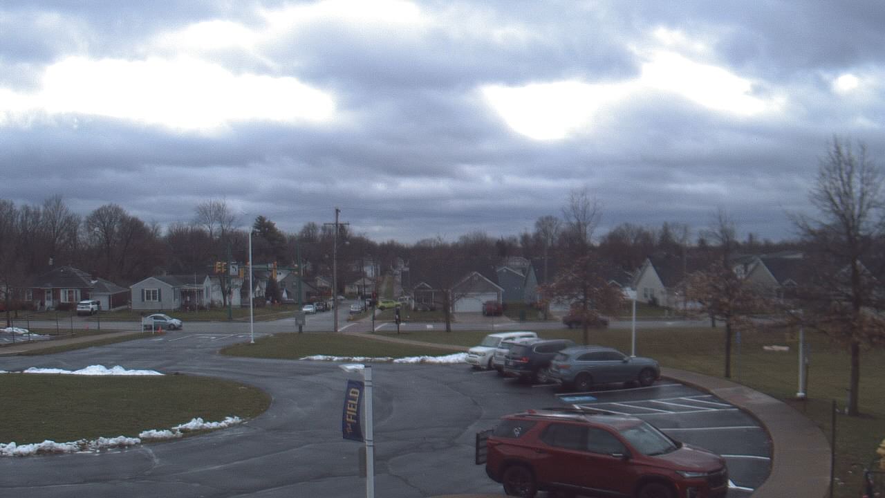 Thumbnail for current weather camera view from Lagonda ES in Springfield, Ohio