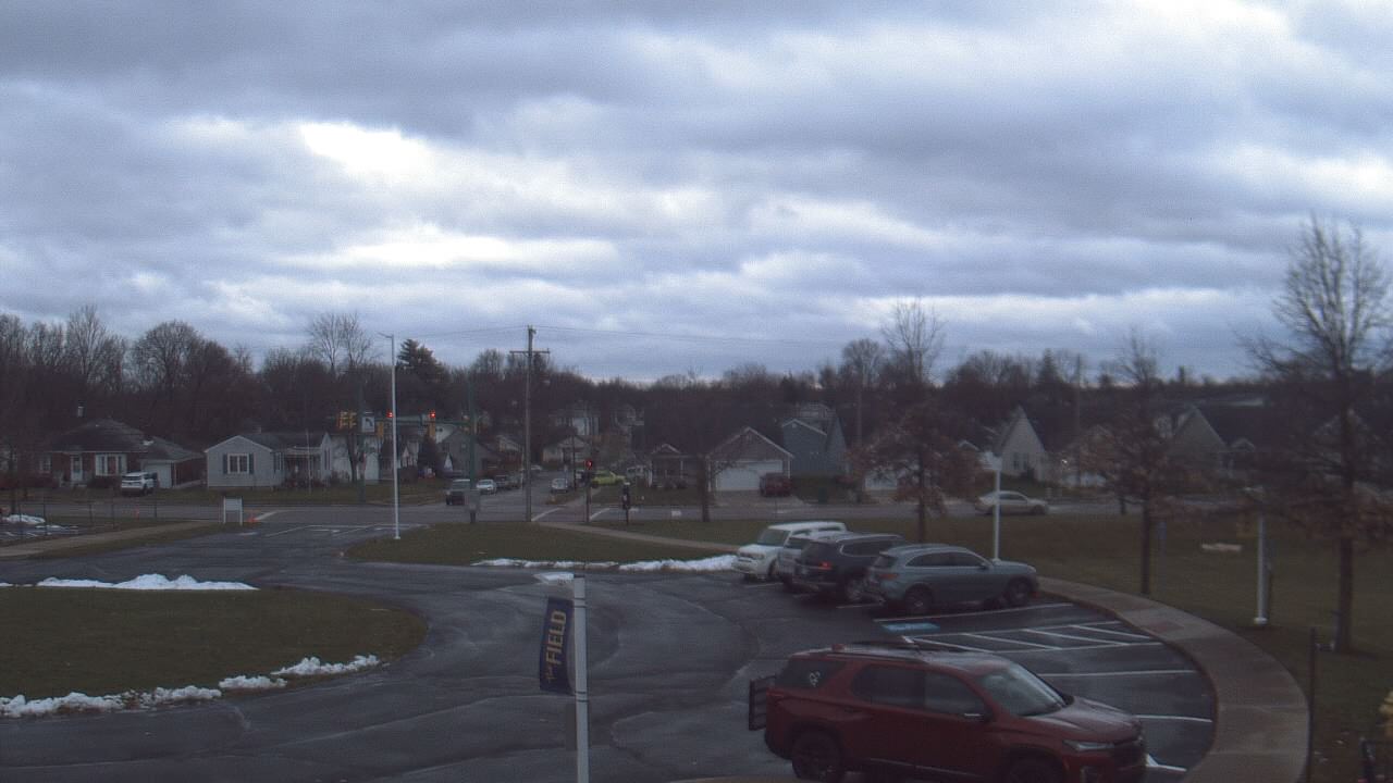 Thumbnail for current weather camera view from Lagonda ES in Springfield, Ohio