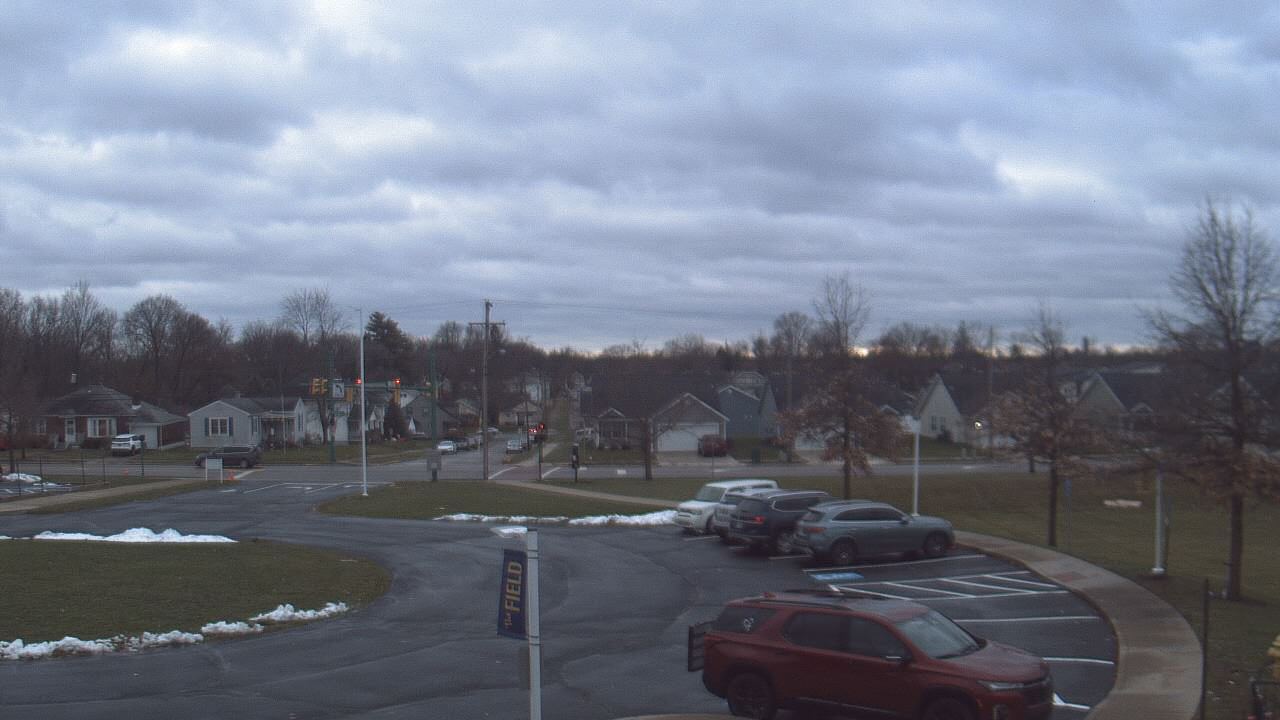 Thumbnail for current weather camera view from Lagonda ES in Springfield, Ohio
