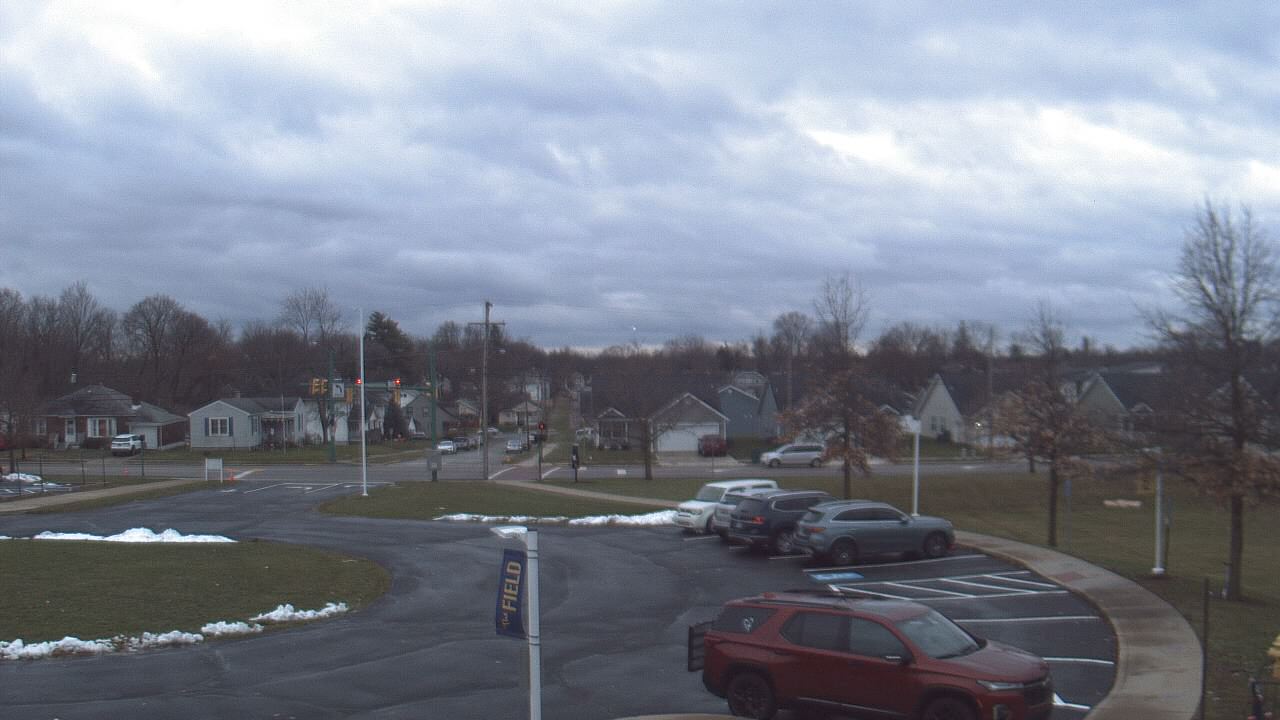 Thumbnail for current weather camera view from Lagonda ES in Springfield, Ohio