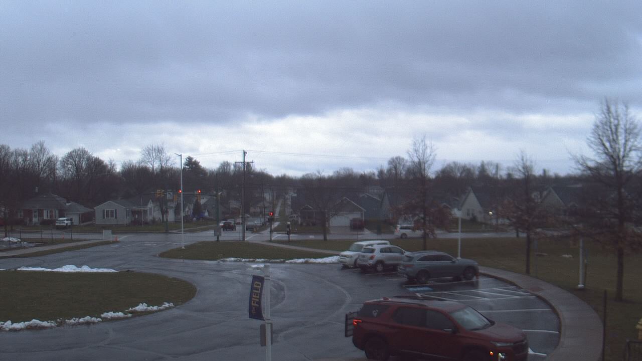 Thumbnail for current weather camera view from Lagonda ES in Springfield, Ohio