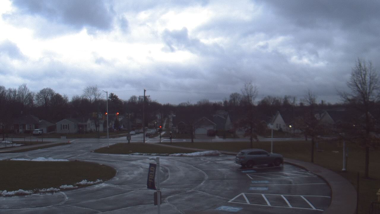 Thumbnail for current weather camera view from Lagonda ES in Springfield, Ohio
