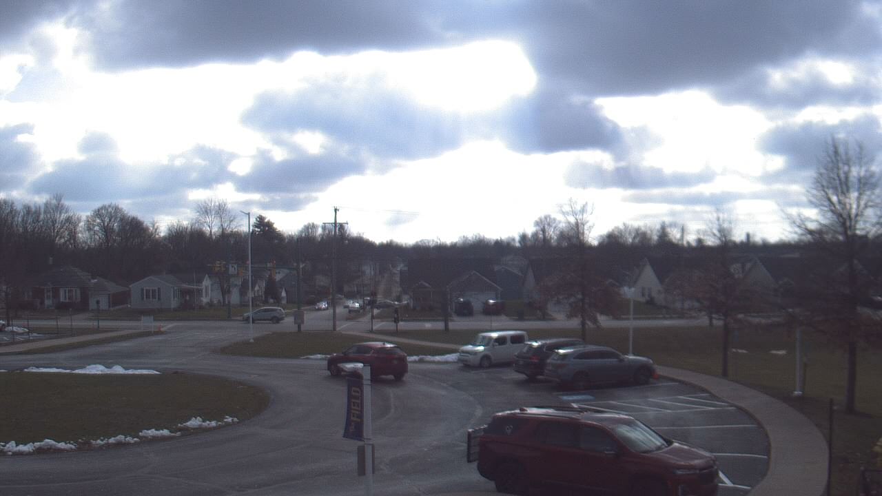 Thumbnail for current weather camera view from Lagonda ES in Springfield, Ohio