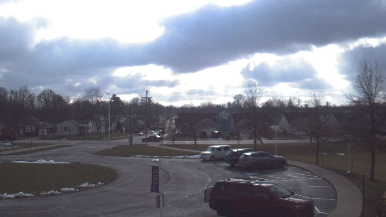 Thumbnail for current weather camera view from Lagonda ES in Springfield, Ohio