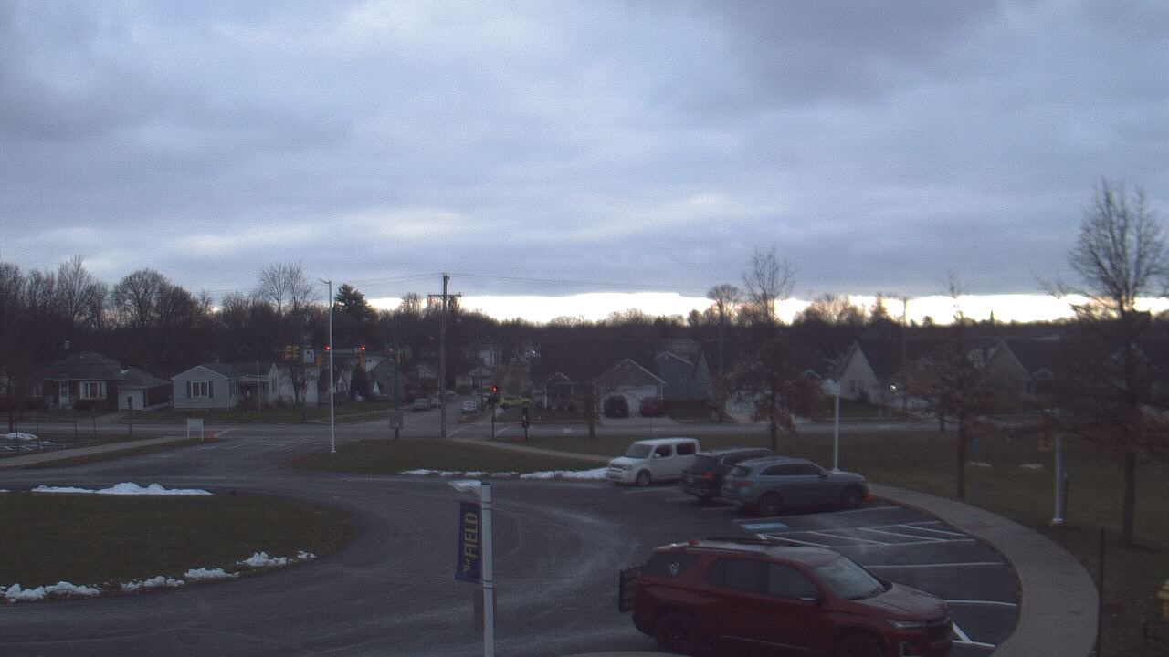 Thumbnail for current weather camera view from Lagonda ES in Springfield, Ohio