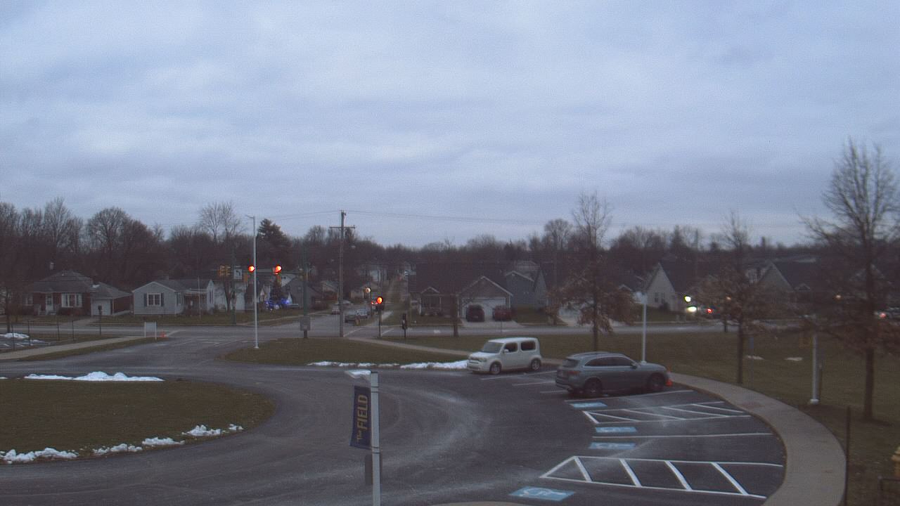 Thumbnail for current weather camera view from Lagonda ES in Springfield, Ohio