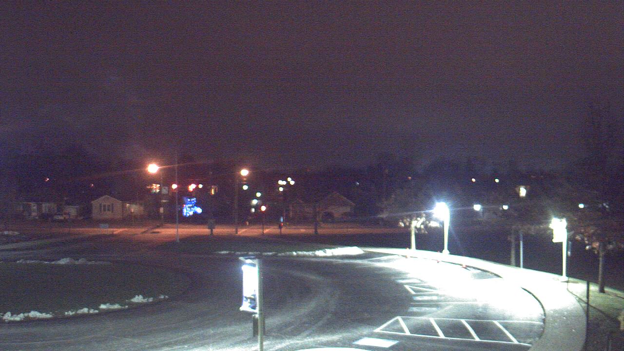 Thumbnail for current weather camera view from Lagonda ES in Springfield, Ohio