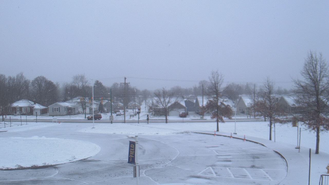 Thumbnail for current weather camera view from Lagonda ES in Springfield, Ohio