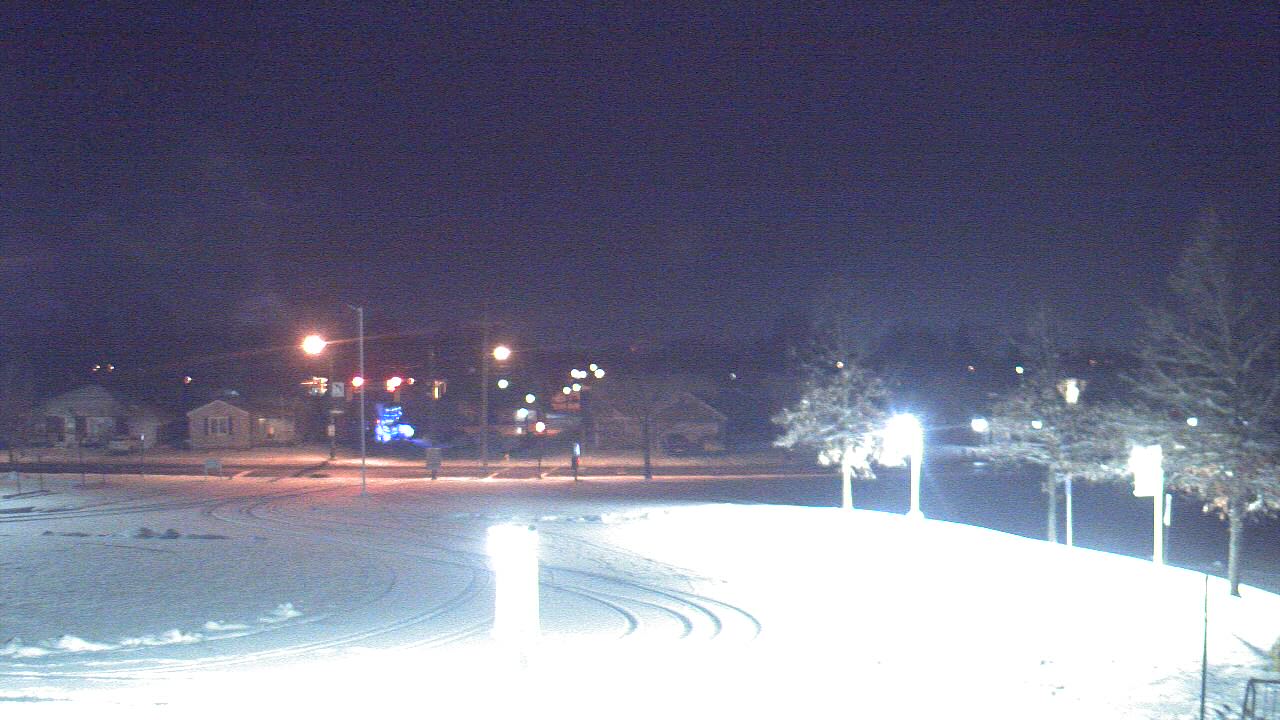 Thumbnail for current weather camera view from Lagonda ES in Springfield, Ohio