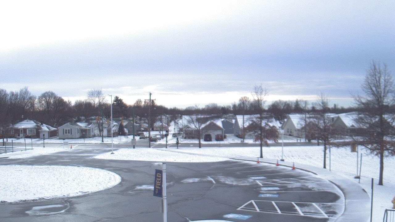 Thumbnail for current weather camera view from Lagonda ES in Springfield, Ohio