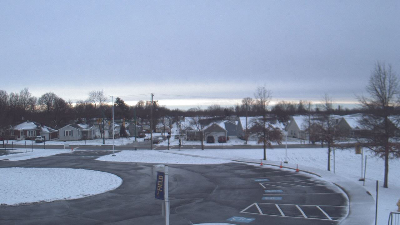 Thumbnail for current weather camera view from Lagonda ES in Springfield, Ohio