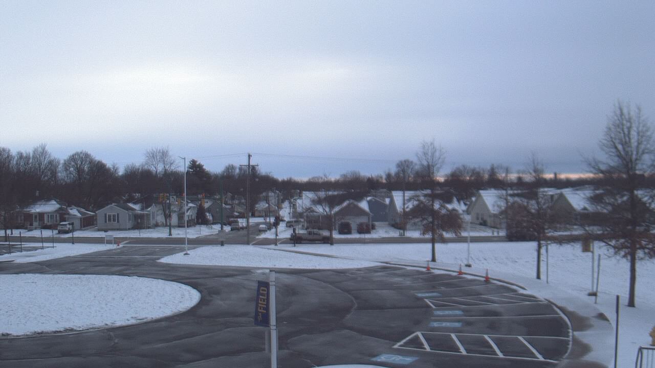 Thumbnail for current weather camera view from Lagonda ES in Springfield, Ohio