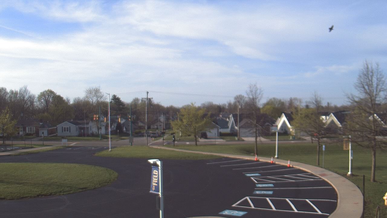 Thumbnail for current weather camera view from Lagonda ES in Springfield, Ohio