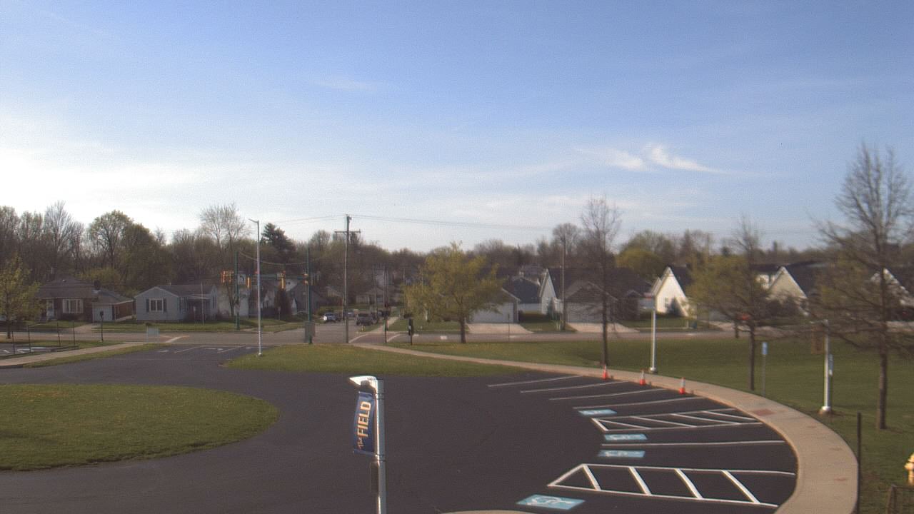Thumbnail for current weather camera view from Lagonda ES in Springfield, Ohio