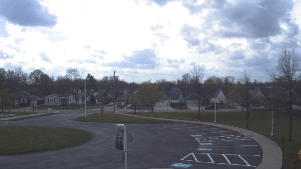 Thumbnail for current weather camera view from Lagonda ES in Springfield, Ohio